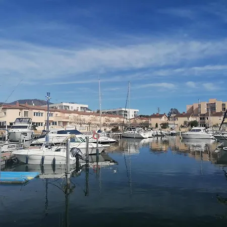 Casa Espaciosa En Roses: Ideal Senderismo, Ciclismo, Y Deportes Nauticos. ¡relajate En Plena Naturaleza! - Es-258-127 *